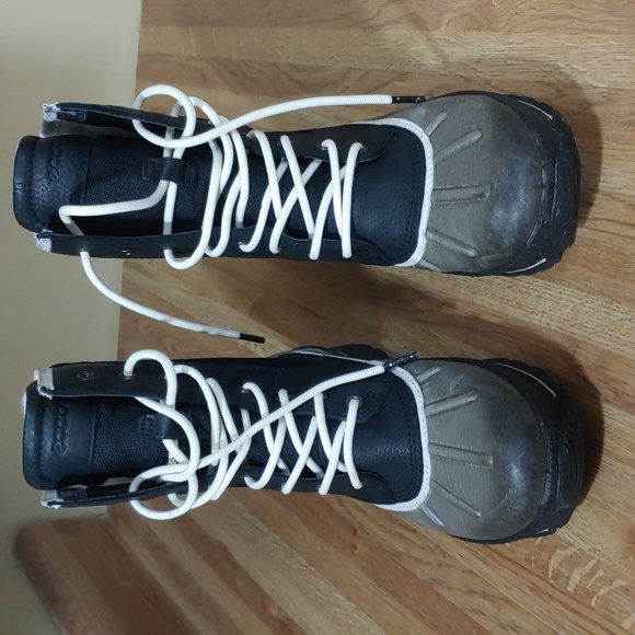 Ecco 🆕 Mid Cut Lace Boots 6-6.5 - Picture 2 of 16